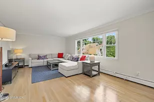 9 Fox Hollow Ln, Greenwich, CT 06807 - Photo 12