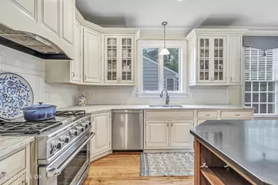 154 Valley Road, Greenwich, CT 06807 - Photo 16