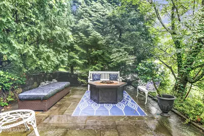 154 Valley Road, Greenwich, CT 06807 - Photo 50
