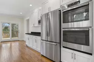 32 Highview Ave, Old Greenwich, CT 06870 - Photo 6