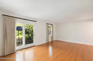 8 Greenwich Hills Dr, Greenwich, CT 06831 - Photo 8