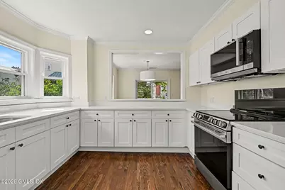 51 Forest Avenue #26, Old Greenwich, CT 06870 - Photo 6