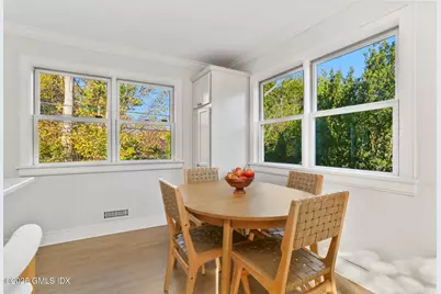 6 Meadowbank Road, Old Greenwich, CT 06870 - Photo 4
