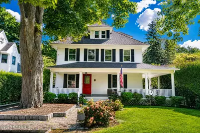 14 Highview Avenue, Greenwich, CT 06830 - Photo 1