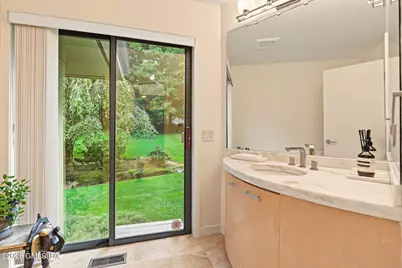 18 Sidney Lanier Lane, Greenwich, CT 06831 - Photo 24