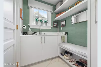 96 E Elm Street #1, Greenwich, CT 06830 - Photo 10