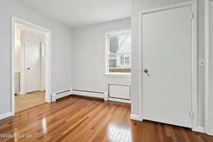 87 Pine Hill Ave, Stamford, CT 06906 - Photo 12