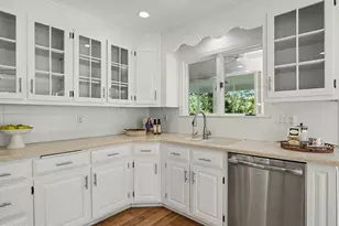 12b Cross Ln, Greenwich, CT 06807 - Photo 2