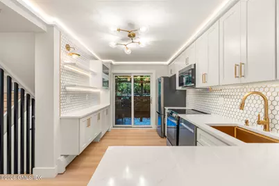 12 Glenville Street #108, Greenwich, CT 06831 - Photo 8