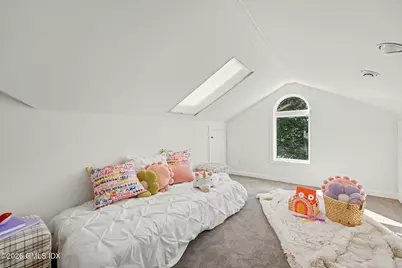15 Shorelands Place, Old Greenwich, CT 06870 - Photo 38