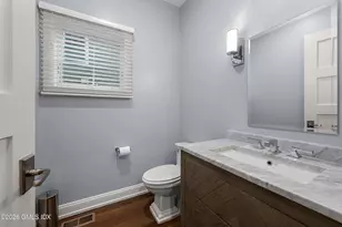 340 Valley Rd, Greenwich, CT 06807 - Photo 10