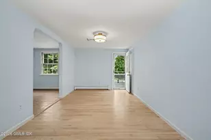 19 Old Clubhouse Rd, Old Greenwich, CT 06870 - Photo 8