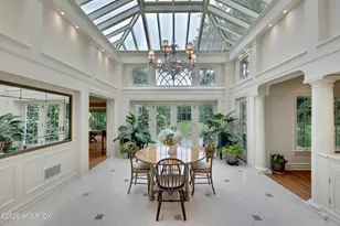 12 Hedgerow Ln, Greenwich, CT 06831 - Photo 8