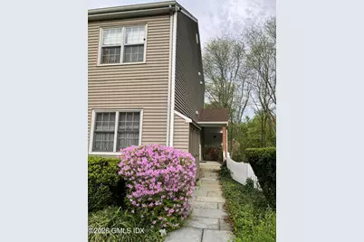 51 Old Kings Highway #16, Old Greenwich, CT 06870 - Photo 2