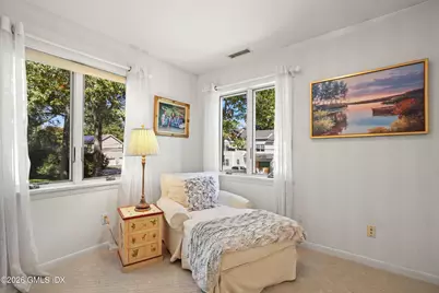 64 Caroline Place, Greenwich, CT 06831 - Photo 18