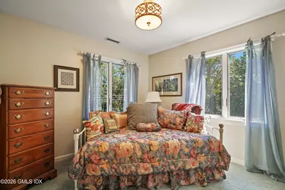 64 Caroline Place, Greenwich, CT 06831 - Photo 22
