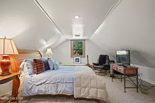 64 Caroline Pl, Greenwich, CT 06831 - Photo 24