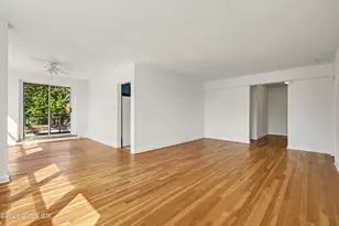 4 Putnam Hill, Greenwich, CT 06830 - Photo 4
