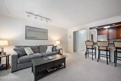 1525 E Putnam Avenue #307, Old Greenwich, CT 06870 - Photo 4
