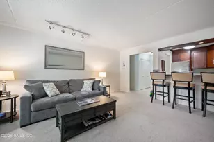 1525 E Putnam Ave, Old Greenwich, CT 06870 - Photo 4