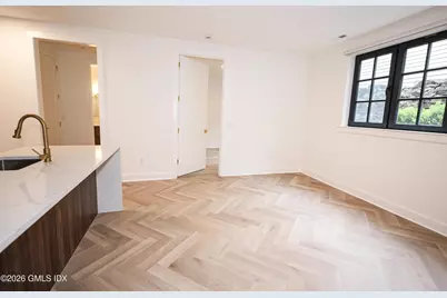 100 E Putnam Avenue #206, Greenwich, CT 06807 - Photo 8
