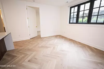100 E Putnam Avenue #206, Greenwich, CT 06807 - Photo 6