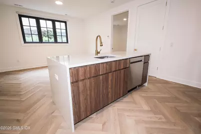 100 E Putnam Avenue #206, Greenwich, CT 06807 - Photo 4