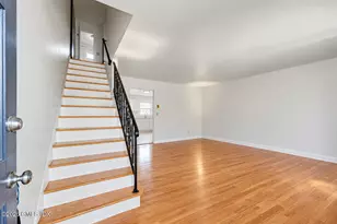 74 View Street Wes, Greenwich, CT 06830 - Photo 2