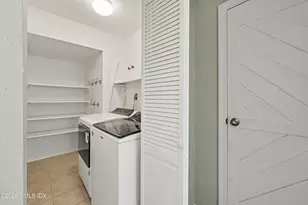1465 E Putnam Ave, Old Greenwich, CT 06870 - Photo 24