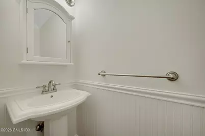 37 Sheephill Road #10, Greenwich, CT 06878 - Photo 18