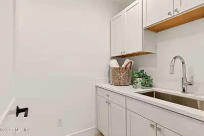 5 Hunter Street, Old Greenwich, CT 06870 - Photo 60