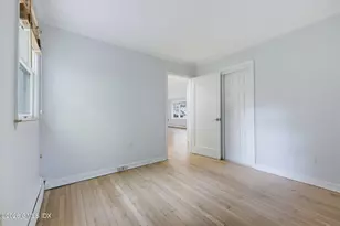17 Arnold St, Old Greenwich, CT 06870 - Photo 22