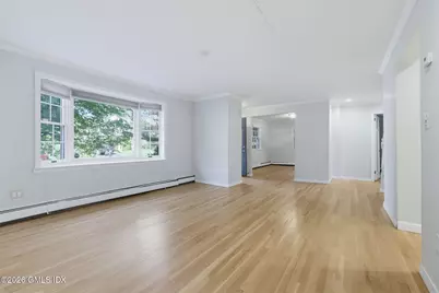 17 Arnold Street, Old Greenwich, CT 06870 - Photo 6