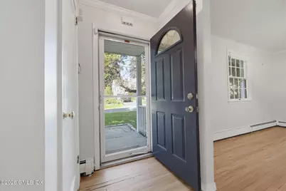17 Arnold Street, Old Greenwich, CT 06870 - Photo 2