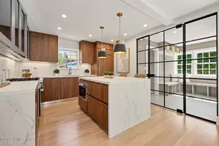 7 Tait Rd, Old Greenwich, CT 06870 - Photo 14