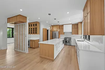 8 Somerset Lane, Greenwich, CT 06878 - Photo 6