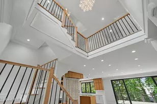 8 Somerset Ln, Greenwich, CT 06878 - Photo 2
