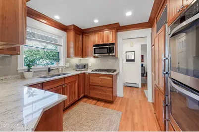 36 Connecticut Avenue, Greenwich, CT 06830 - Photo 24