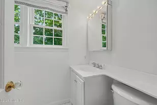 10 Mill Pond Ct, Greenwich, CT 06807 - Photo 16
