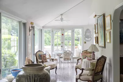 6 Martin Dale, Greenwich, CT 06830 - Photo 8