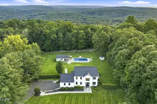 40 Great Ring Rd, Newtown, CT 06482 - Photo 1