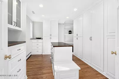 50 Londonderry Drive, Greenwich, CT 06830 - Photo 24
