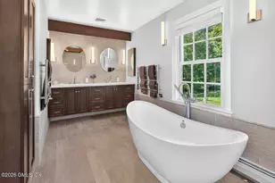 50 Londonderry Dr, Greenwich, CT 06830 - Photo 22