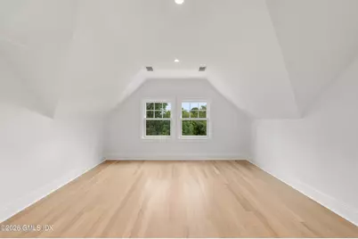 107 Maple Avenue, Greenwich, CT 06830 - Photo 32