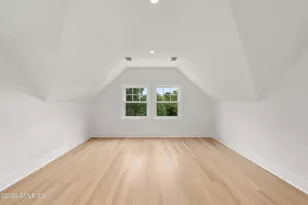 107 Maple Ave, Greenwich, CT 06830 - Photo 32