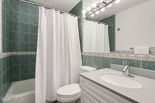 25 Indian Harbor Dr, Greenwich, CT 06830 - Photo 12