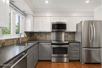 25 Indian Harbor Drive #3, Greenwich, CT 06830 - Photo 6