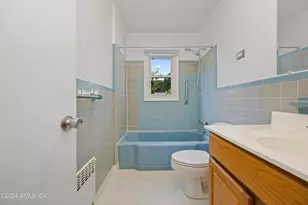 12 Rockland Pl, Greenwich, CT 06831 - Photo 10