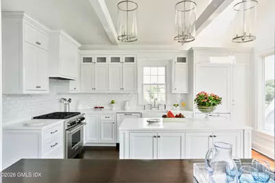 633 Steamboat Road #APT 4, Greenwich, CT 06830 - Photo 4