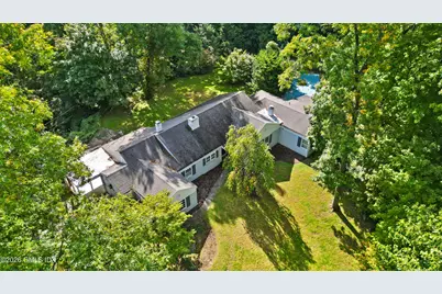 7 Flower Lane, Greenwich, CT 06831 - Photo 4